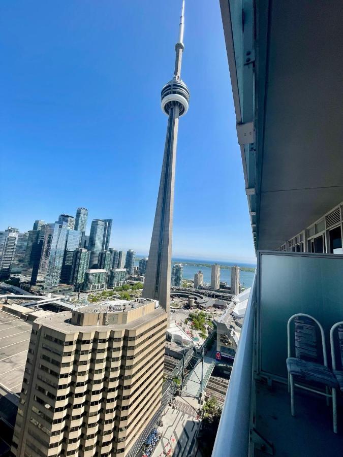 Two Br Two Ba Condo Face To Cn Tower Step To Rogers Centre 토론토 외부 사진